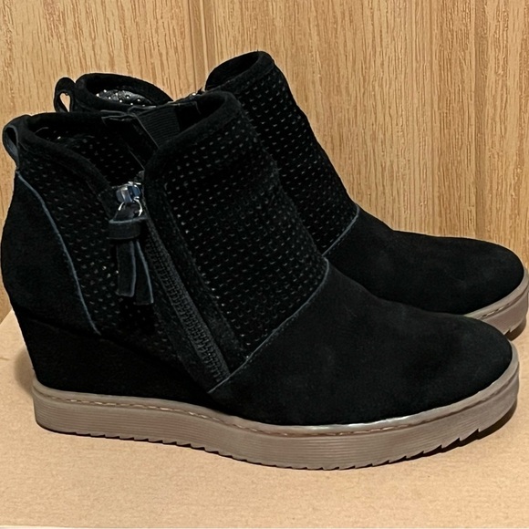 Sofft Bellview Wedge Boot (Women) - Black - Picture 2 of 15